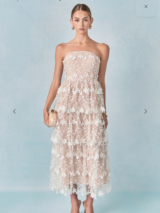 Endless Rose Dresses & Skirts - Endless Rose Nude and White Strapless Floral Lace Midi Dress